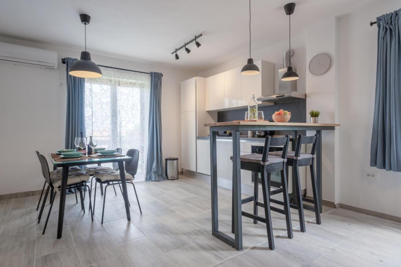 Visum Apartments พูลา ภายนอก รูปภาพ